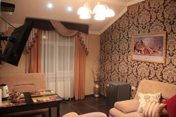 Полулюкс семейный в Мини-отеле Шанс